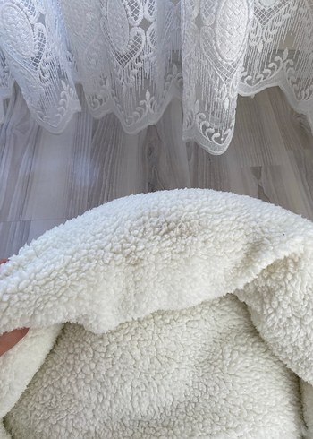 Beyaz Yumuşak Kedi Yatağı - Görsel 3