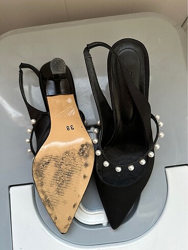 Defacto Stiletto