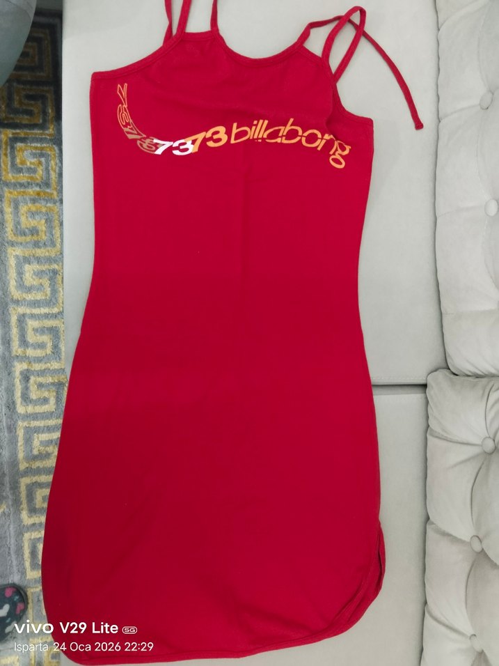 Kırmızı Baskılı İnce Askılı Uzun Elbise - Görsel 3