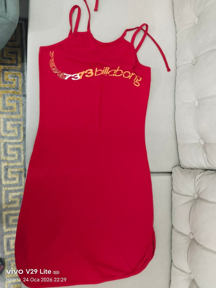 Kırmızı Baskılı İnce Askılı Uzun Elbise - Görsel 5