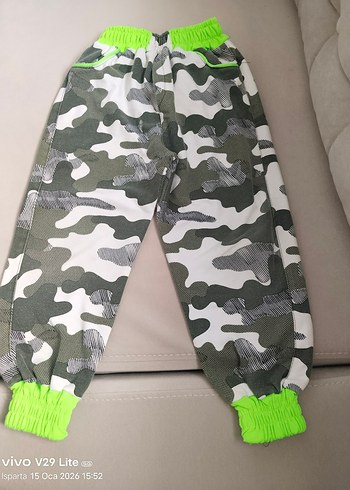 Erkek Çocuk Kamuflaj Desenli Bol Kesim Pantolon - Görsel 5