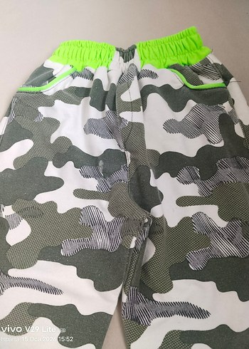 Erkek Çocuk Kamuflaj Desenli Bol Kesim Pantolon - Görsel 2