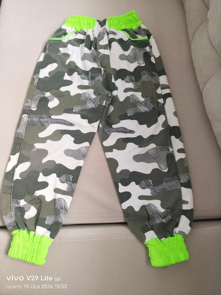 Erkek Çocuk Kamuflaj Desenli Bol Kesim Pantolon - Görsel 5