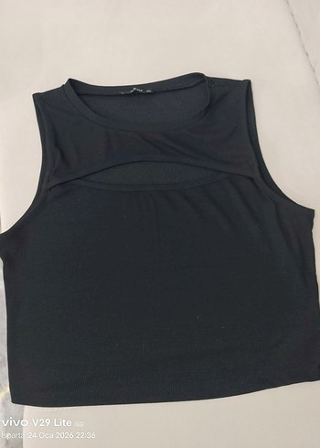 Siyah Yüksek Yakalı Kolsuz Crop Top - Görsel 5