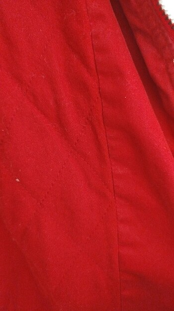 Kırmızı trençkot - Görsel 5