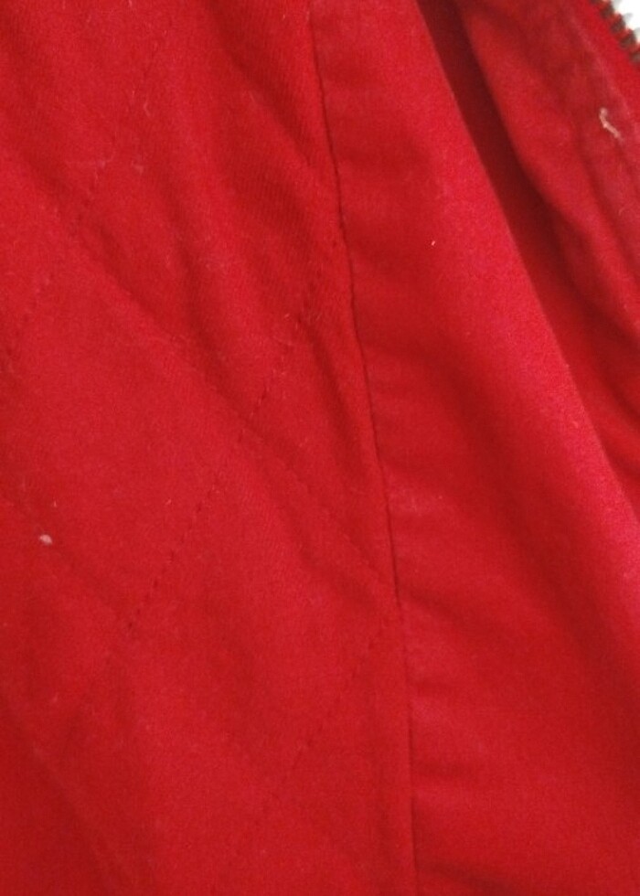 Kırmızı trençkot - Görsel 4