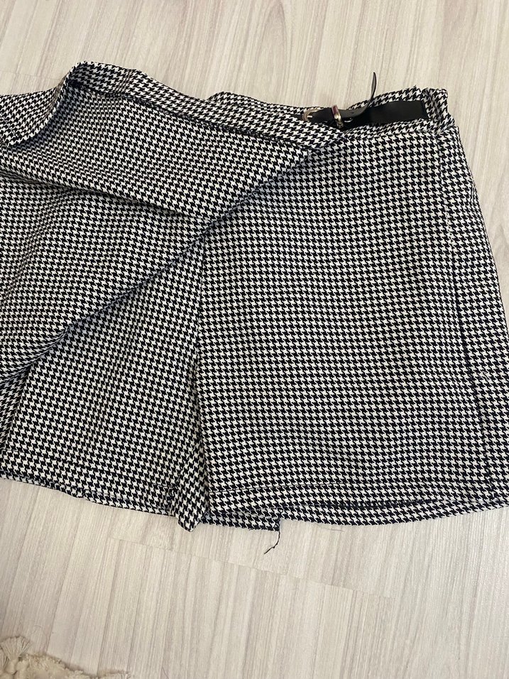 Kemerli Siyah Beyaz Mini Etek - Görsel 2