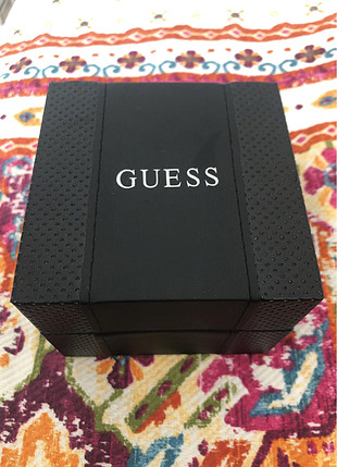 Guess Guess saat