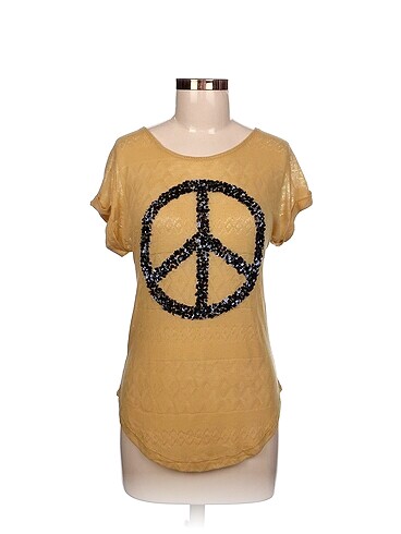 Diğer T-shirt %70 İndirimli.