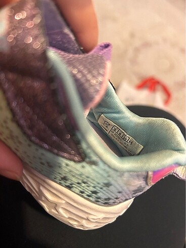 25 Beden çeşitli Renk Skechers kız çocuk spor ayakkabı