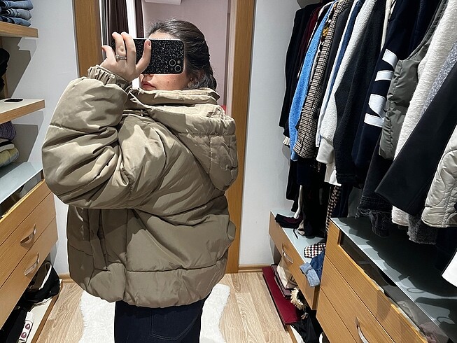 Pull and Bear Su geçirmez şişme mont