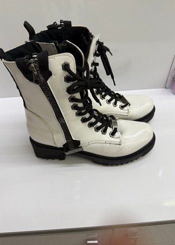 Beyaz Biker Bot - Görsel 2