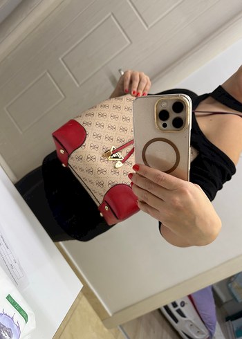 Gues Kırmızı krem  Kadın Omuz Çantası - Görsel 6