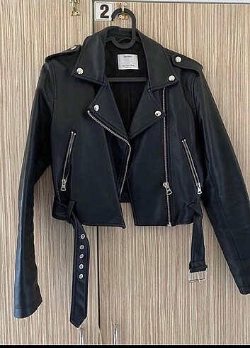 bershka xs deri ceket 