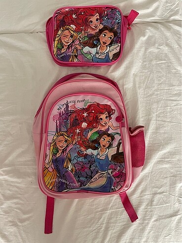 Winx Club Kız çocuk okul çantası