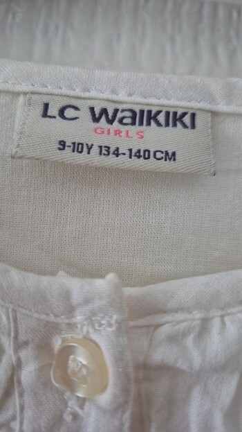 9 Yaş Beden beyaz Renk LC WAİKİKİ gömlek