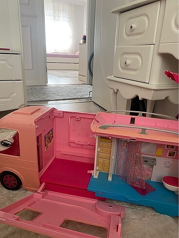  Barbie karavan