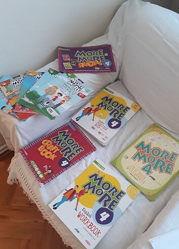  More More 4.sınıf ingilizce seti 