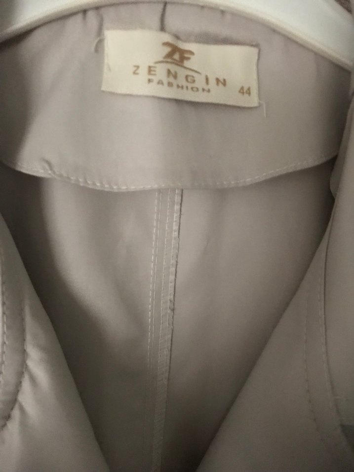 Bej Kumaşta Kuşaklı Uzun Trençkot - Görsel 5