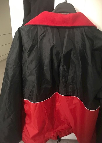 Kırmızı Fermuarlı Erkek Spor Rüzgarlık - Görsel 2