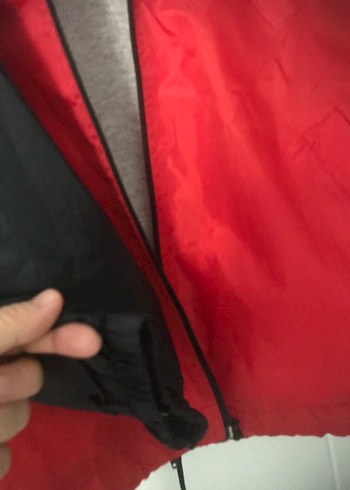 Kırmızı Fermuarlı Erkek Spor Rüzgarlık - Görsel 3