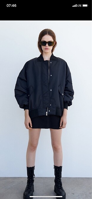 Zara ZARA SU GEÇİRMEZ KAPİTONE BOMBER CEKET
