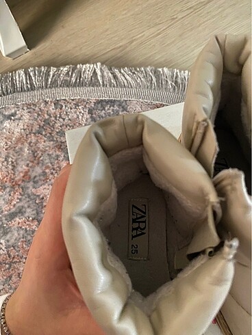 25 Beden Zara Bot