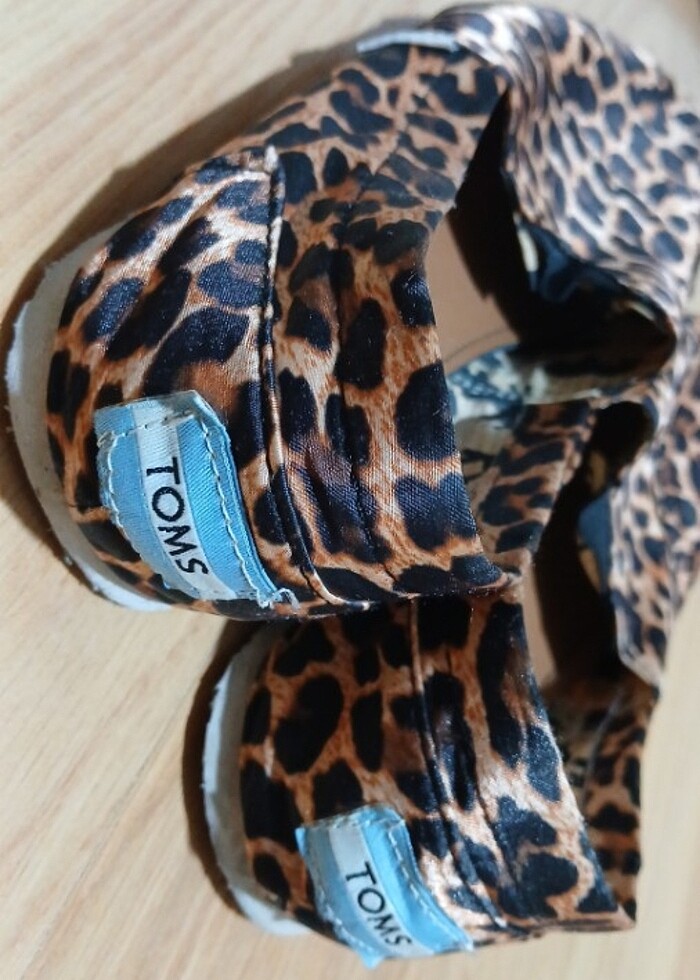 Toms marka ayakkabı 39 numaradır iyi durumdadır - Görsel 3