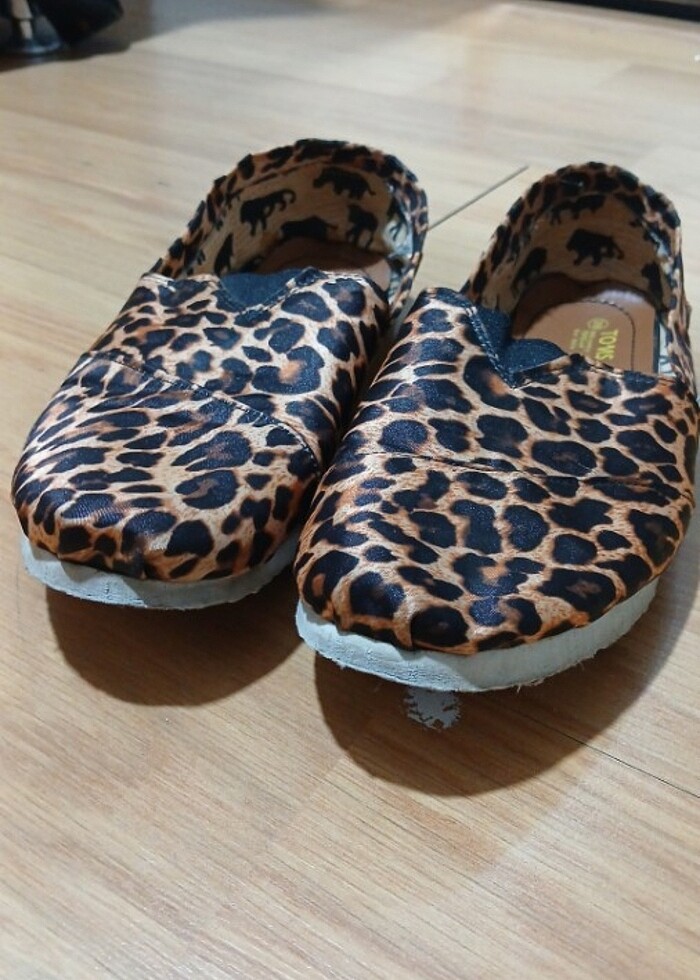 Toms marka ayakkabı 39 numaradır iyi durumdadır - Görsel 4