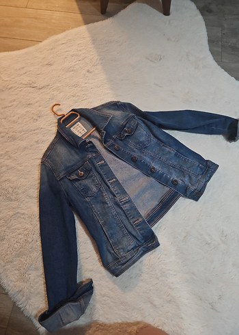 Bershka Bershka Düğmeli Kadın Kot Ceket