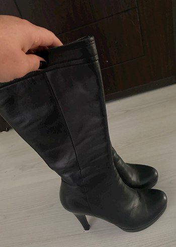 37 Beden Kadın Siyah Deri Dizaltı Stiletto Çizme