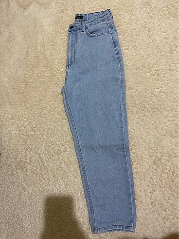 Buz rengi jean