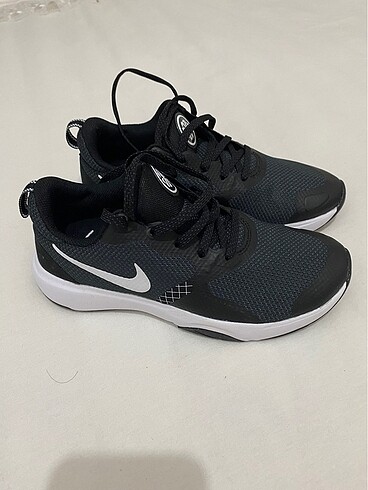 Orijinal nike spor ayakkabı