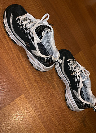 36 Beden Skechers spor ayakkabı