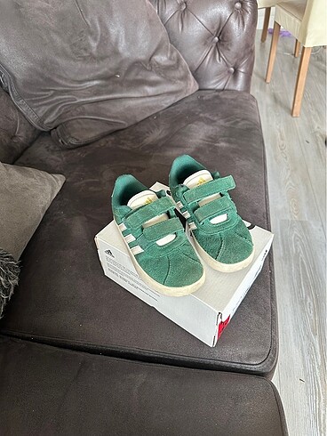 27 Beden yeşil Renk Adidas ayakkabı