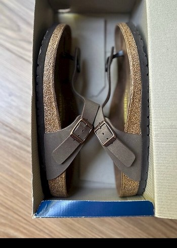 Birkenstock Kahverengi Süet Tokalı Kadın Terlik - Görsel 3