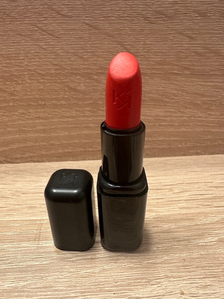 KIKO Milano Kırmızı Ruj - Görsel 3