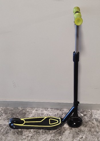 Sarı Çocuk Scooter'ı - Görsel 2