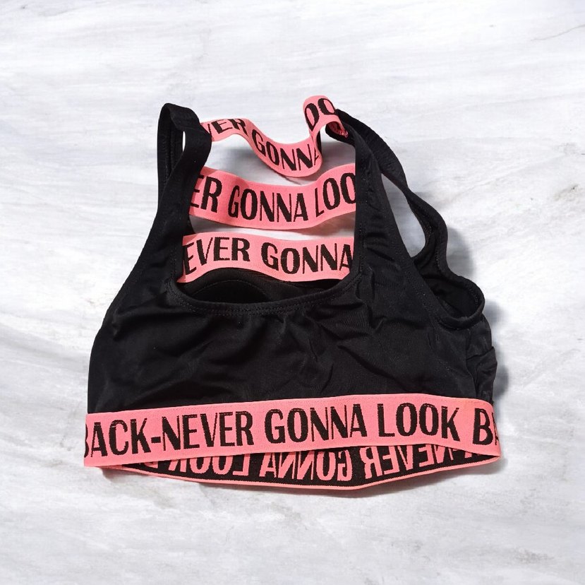 Sokak Stili Siyah Spor Sütyeni - Görsel 2