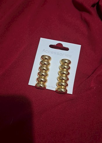 accessorize