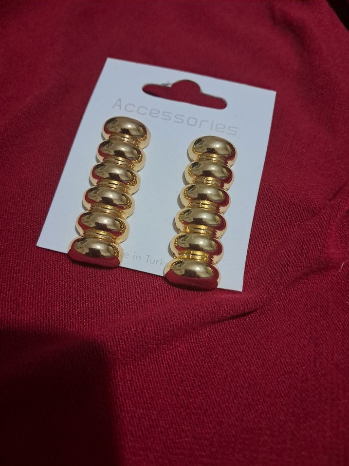 Altın Renk Mini Düğme Küpeler - Görsel 2