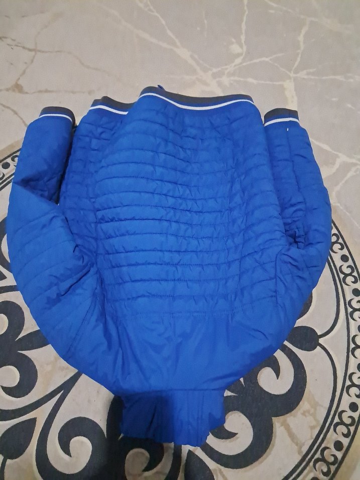 Kapüşonlu Mavi Erkek Çocuk Mont - Görsel 4