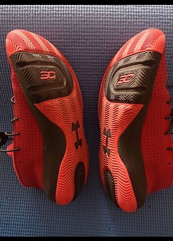 35 Beden Under Armour spor ayakkabı