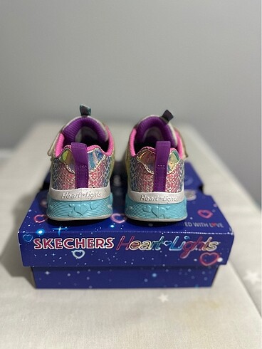 22 Beden Skechers Işıklı Ayakkabı