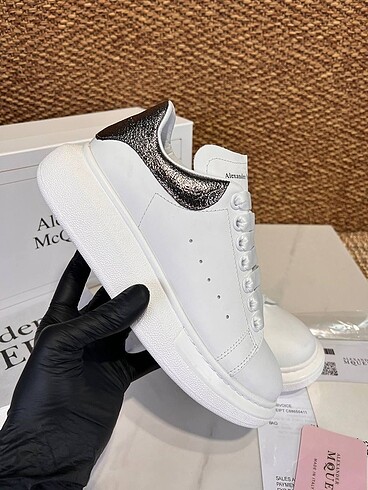 Alexander McQueen Sneakers