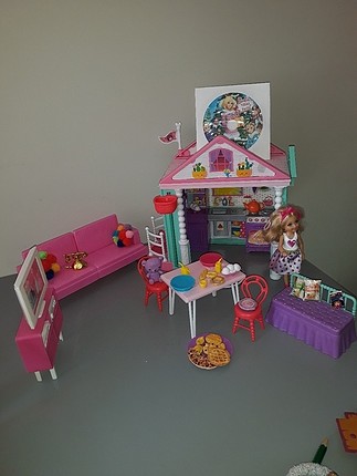barbie evi 