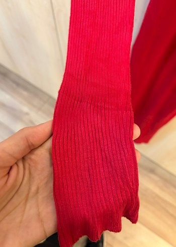 Kırmızı V Yakalı Uzun Triko Elbise - Görsel 3