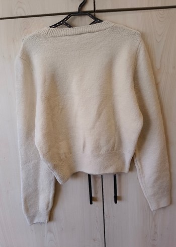 Nakışlı Beyaz Triko Kadın Kazak - Görsel 4