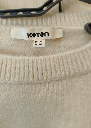 Nakışlı Beyaz Triko Kadın Kazak - Görsel 3