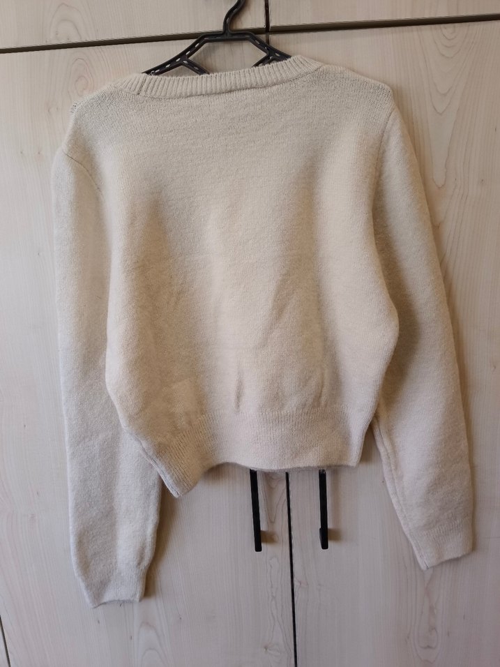 Nakışlı Beyaz Triko Kadın Kazak - Görsel 4